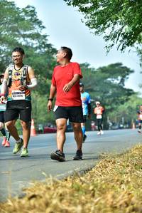 BIB: 41775
                            <button type="button" onclick="openModal(10123678)" class="btn btn-primary btn-sm float-right btn-popup" data-toggle="modal" data-target=".modal-high-quality">
                        <i class="fas fa-shopping-cart"></i> Add to Cart
                    </button>
                                            <button type="button" onclick="isThisMe(10123678, true)" class="btn btn-success btn-sm float-right btn-popup btn-isme hidden" data-toggle="tooltip" data-placement="bottom" title="นี่คือรูปของคุณใช่ไหม คลิกที่นี่เพื่อเอาเข้าอัลบั้ม">
                        <i class="fas fa-plus"></i> Add to album
                    </button>
                    <button type="button" onclick="isThisMe(10123678, false)" class="btn btn-warning btn-sm float-right btn-popup btn-isnotme hidden">
                        <i class="fas fa-ban"></i> Remove from album
                    </button>